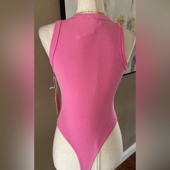 Ribbed solid bodysuit in Barbie pink - Picture 4 of 6